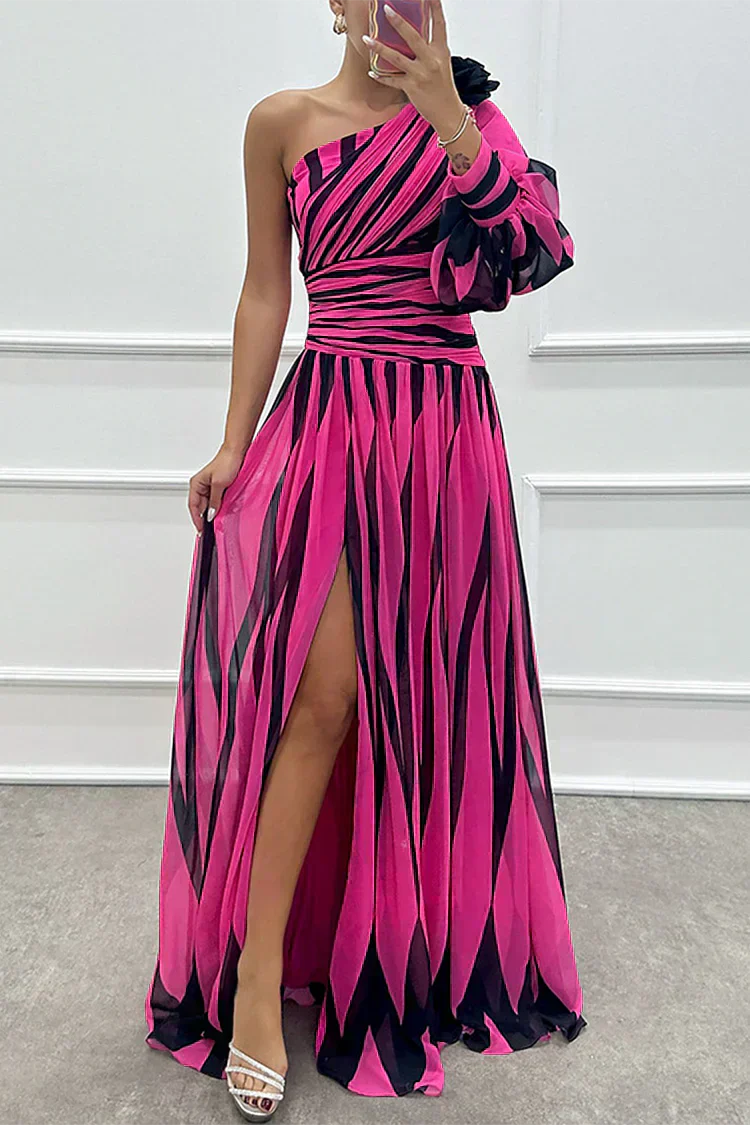 Elegant Striped One-Shoulder Maxi Dress