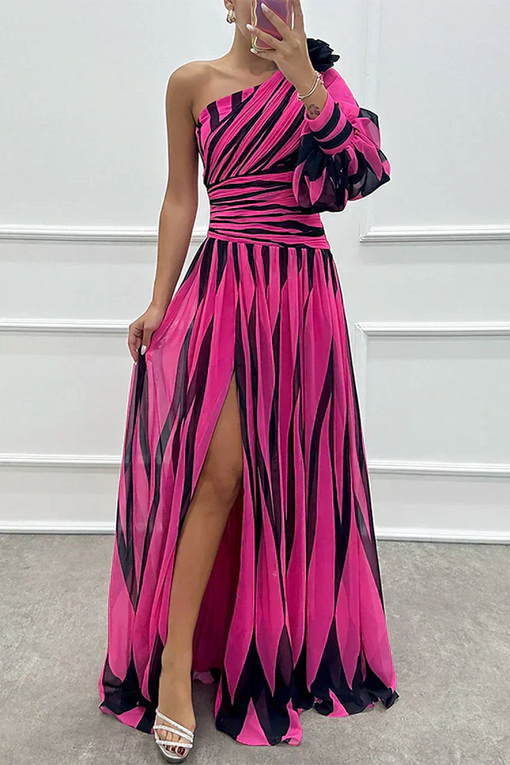 Elegant Striped One-Shoulder Maxi Dress