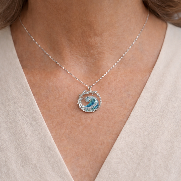 Mila | Necklace with Ocean Wave for Timeless Elegance and Daily Refinement