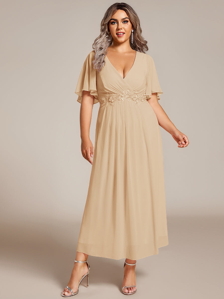 pretty DAHLIA|Plus Size Elegant Short Sleeves V-Neck Floral Applique Wedding Guest Dress