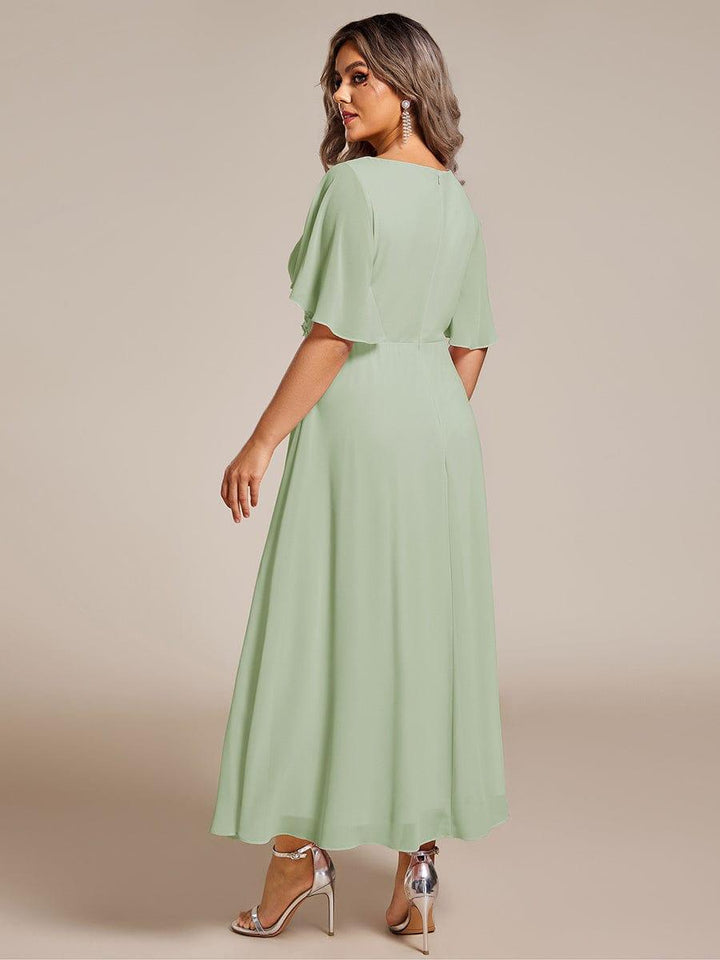 pretty DAHLIA|Plus Size Elegant Short Sleeves V-Neck Floral Applique Wedding Guest Dress