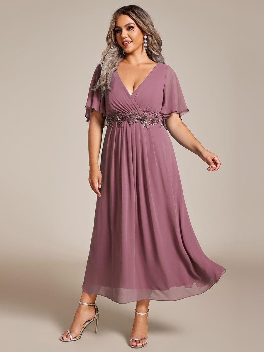 pretty DAHLIA|Plus Size Elegant Short Sleeves V-Neck Floral Applique Wedding Guest Dress