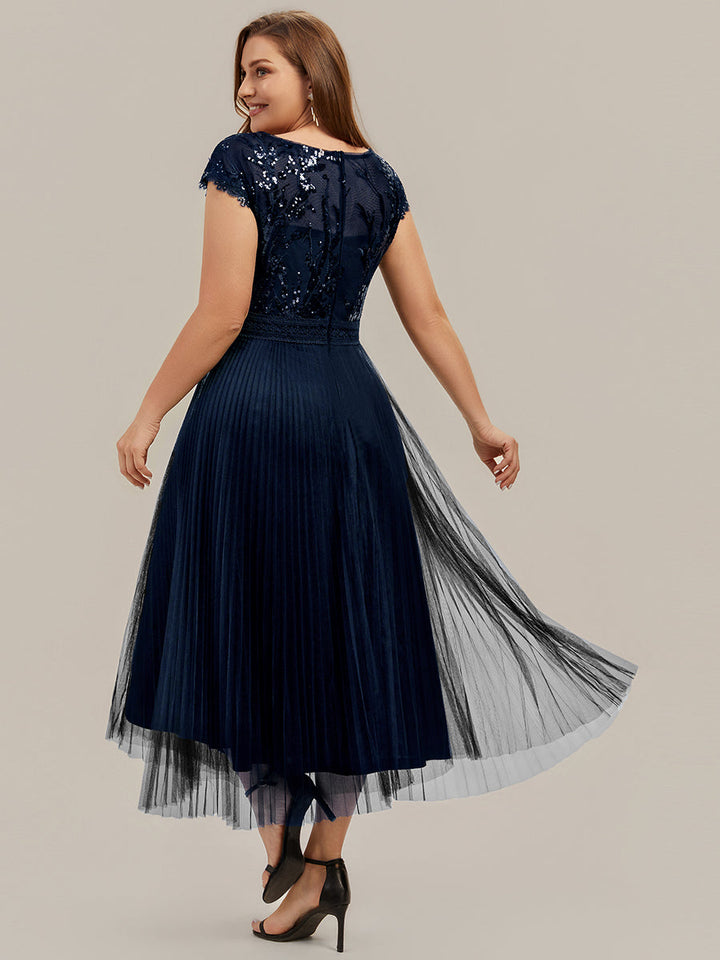 Plus Size Glitter A-Line Wedding Guest Dress