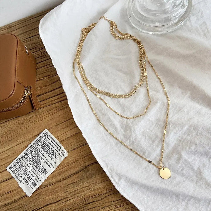 Elegant Necklace Made of Gold and Silver