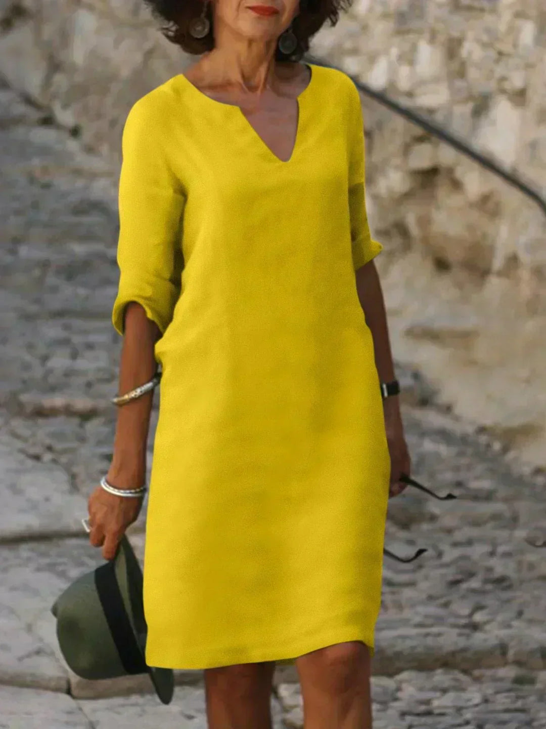 AMELIA | FLATTERING DRESS